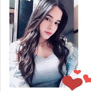 Meet your Posher, Alejandra